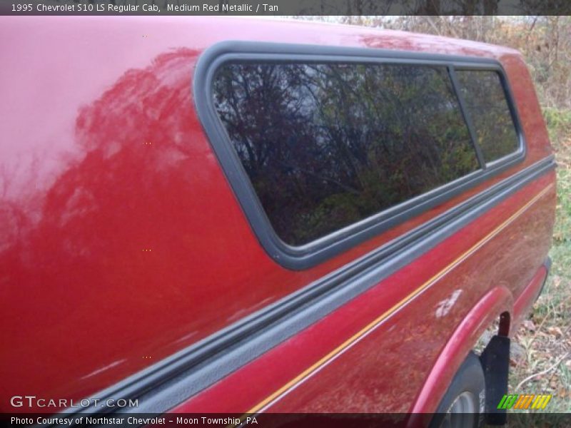 Medium Red Metallic / Tan 1995 Chevrolet S10 LS Regular Cab