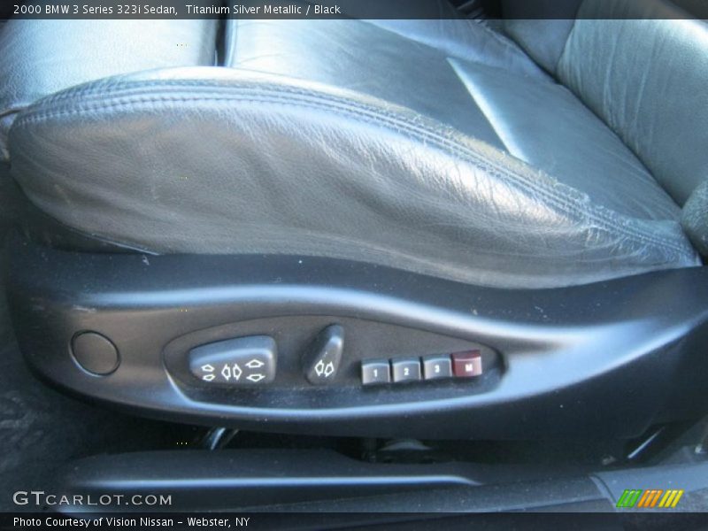 Controls of 2000 3 Series 323i Sedan