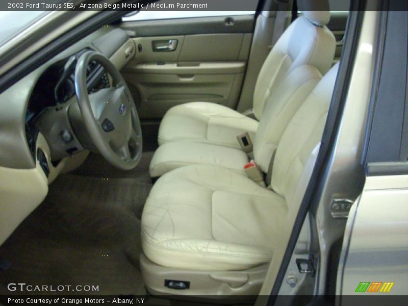  2002 Taurus SES Medium Parchment Interior
