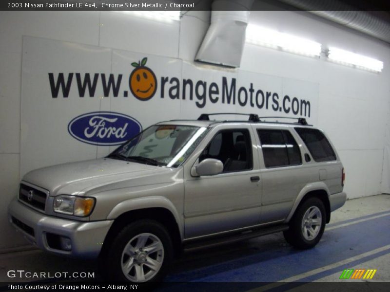 Chrome Silver Metallic / Charcoal 2003 Nissan Pathfinder LE 4x4