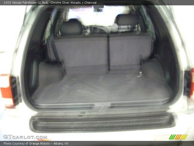 Chrome Silver Metallic / Charcoal 2003 Nissan Pathfinder LE 4x4