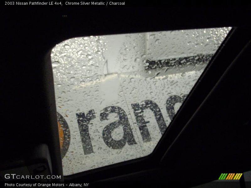 Chrome Silver Metallic / Charcoal 2003 Nissan Pathfinder LE 4x4