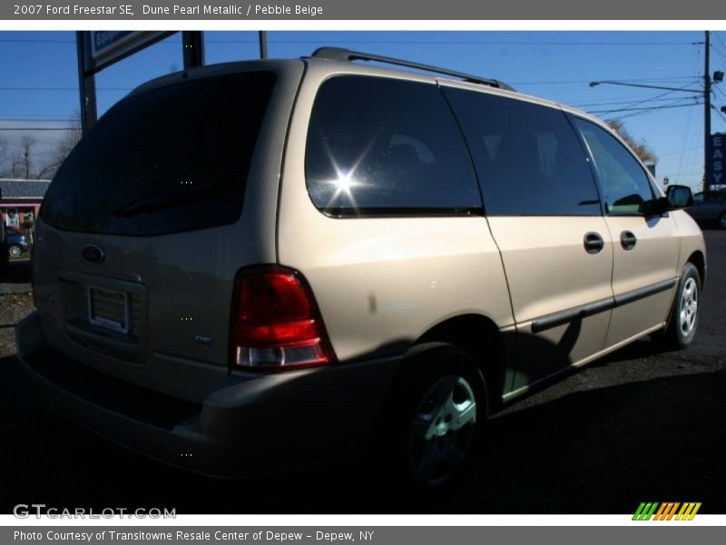 Dune Pearl Metallic / Pebble Beige 2007 Ford Freestar SE