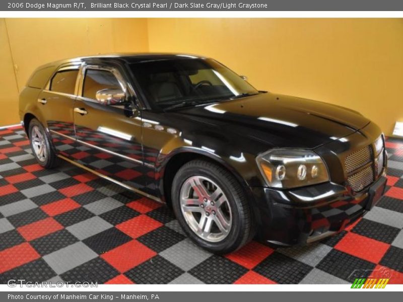 Brilliant Black Crystal Pearl / Dark Slate Gray/Light Graystone 2006 Dodge Magnum R/T