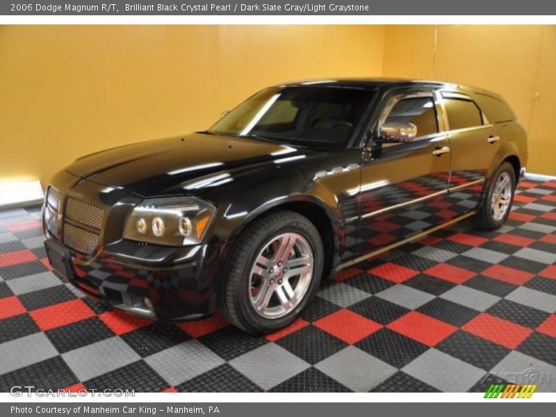 Brilliant Black Crystal Pearl / Dark Slate Gray/Light Graystone 2006 Dodge Magnum R/T