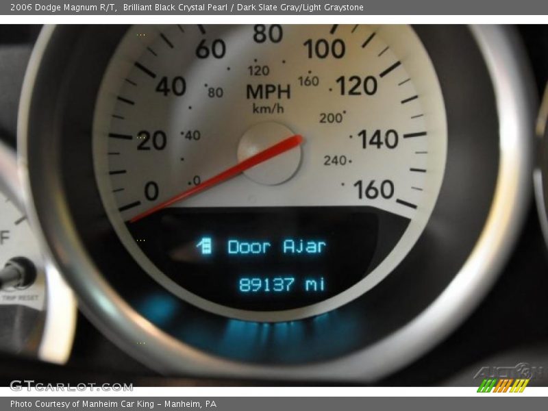 Brilliant Black Crystal Pearl / Dark Slate Gray/Light Graystone 2006 Dodge Magnum R/T