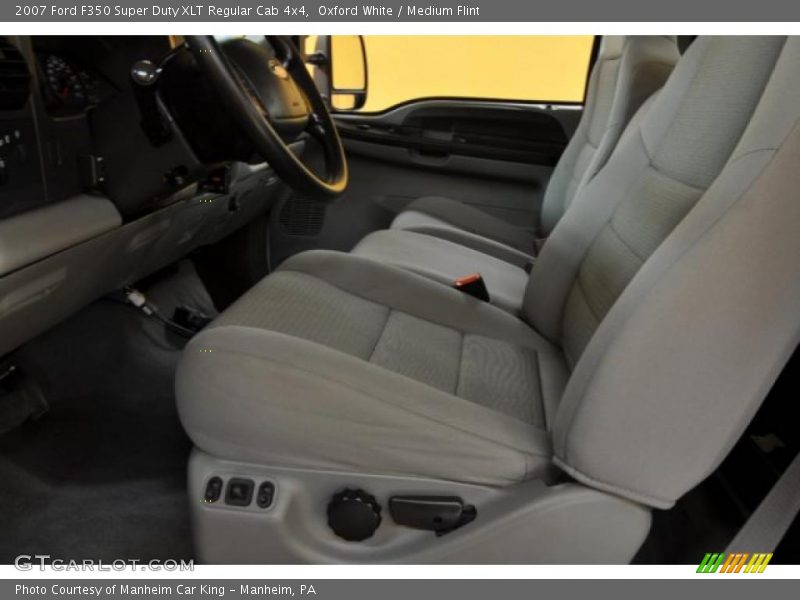Oxford White / Medium Flint 2007 Ford F350 Super Duty XLT Regular Cab 4x4