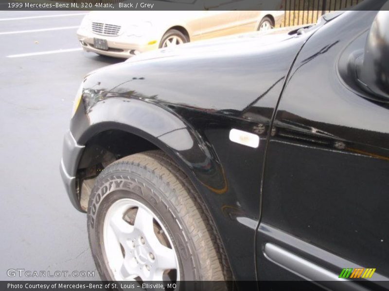 Black / Grey 1999 Mercedes-Benz ML 320 4Matic