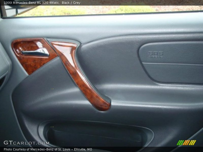 Black / Grey 1999 Mercedes-Benz ML 320 4Matic