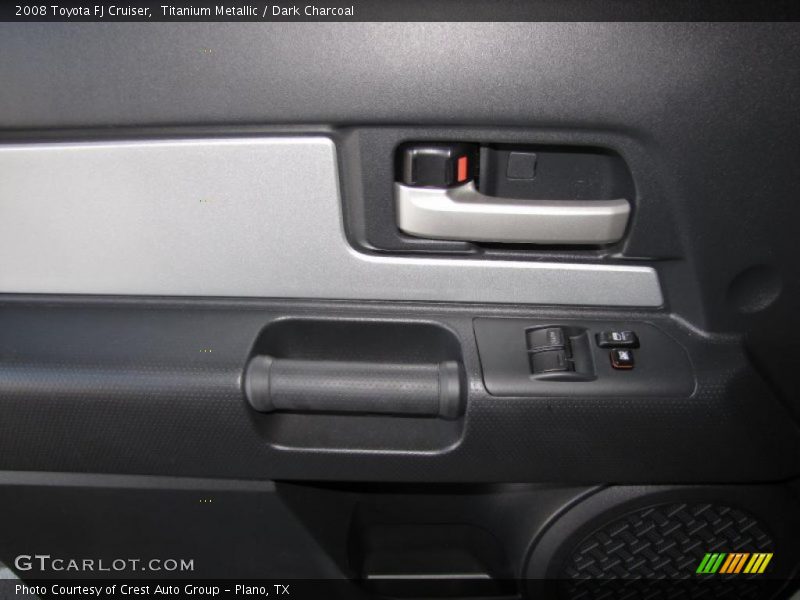 Door Panel of 2008 FJ Cruiser 