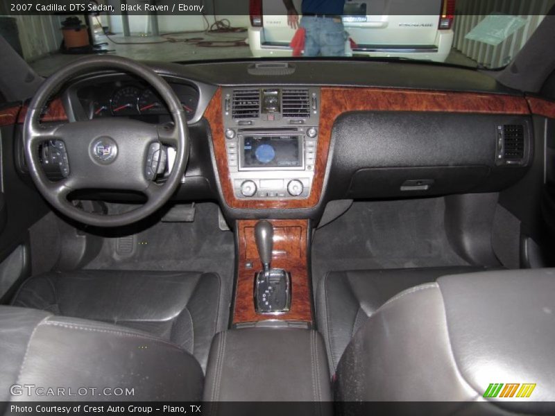 Black Raven / Ebony 2007 Cadillac DTS Sedan