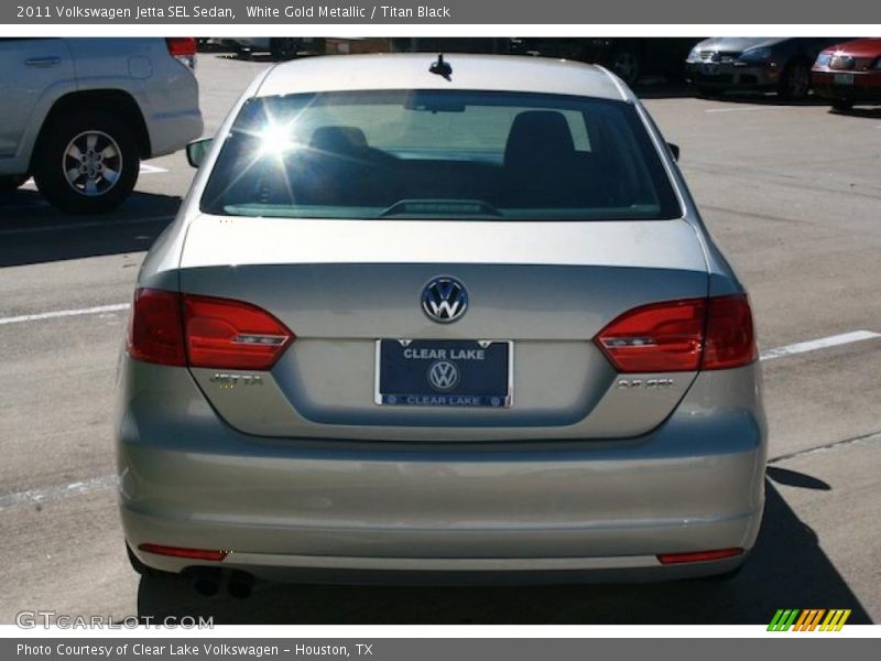 White Gold Metallic / Titan Black 2011 Volkswagen Jetta SEL Sedan