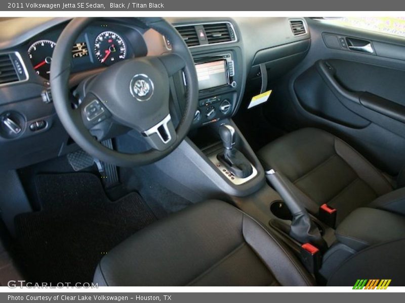 Black / Titan Black 2011 Volkswagen Jetta SE Sedan