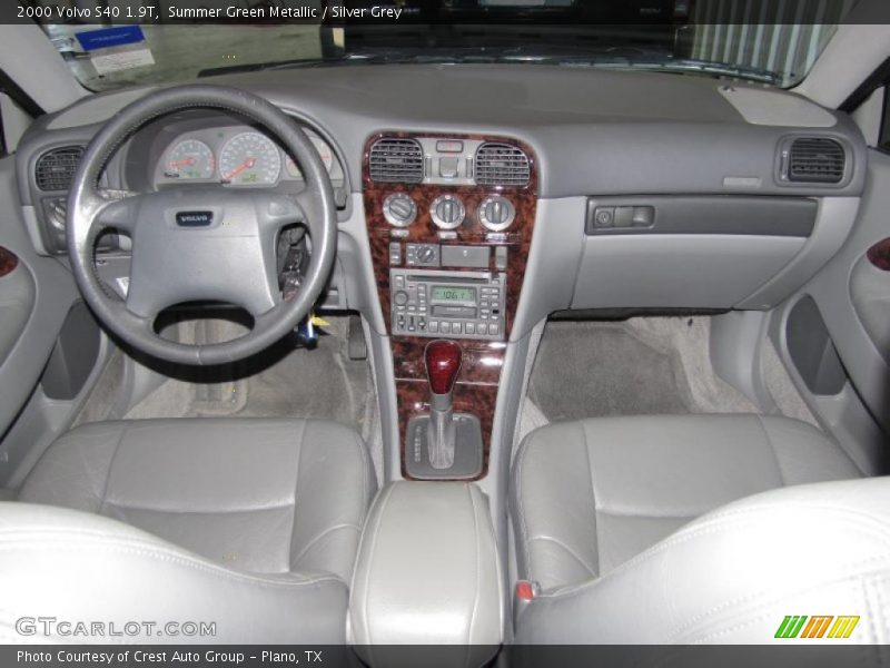 Dashboard of 2000 S40 1.9T