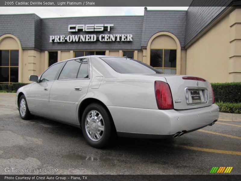 Light Platinum / Shale 2005 Cadillac DeVille Sedan