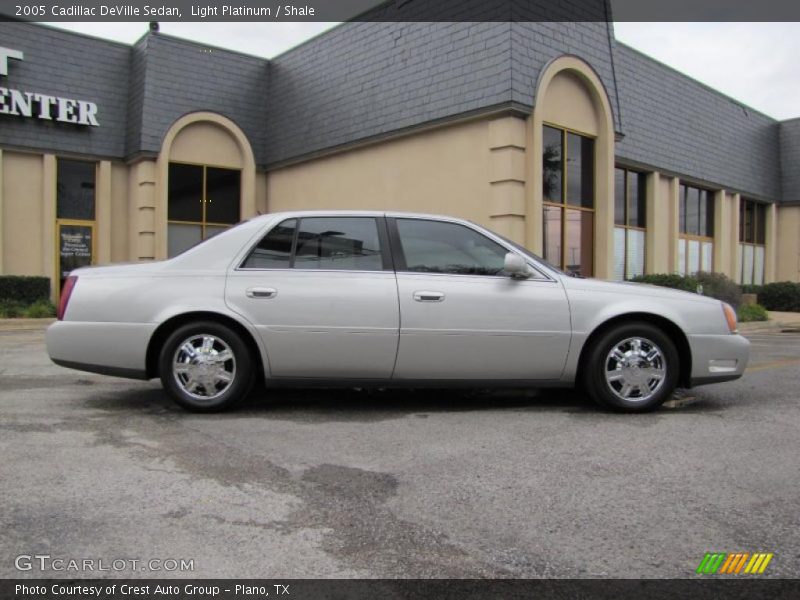 Light Platinum / Shale 2005 Cadillac DeVille Sedan