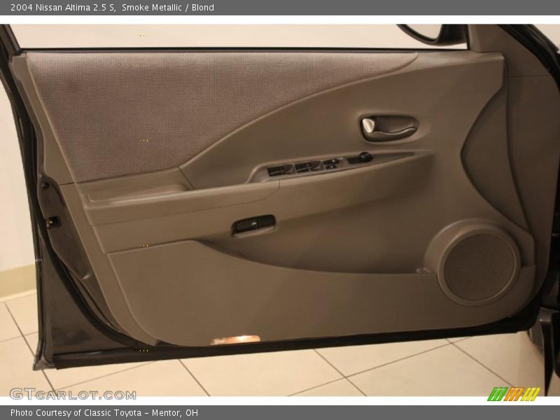 Smoke Metallic / Blond 2004 Nissan Altima 2.5 S