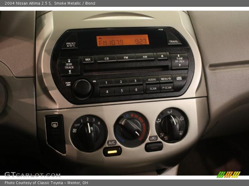 Smoke Metallic / Blond 2004 Nissan Altima 2.5 S