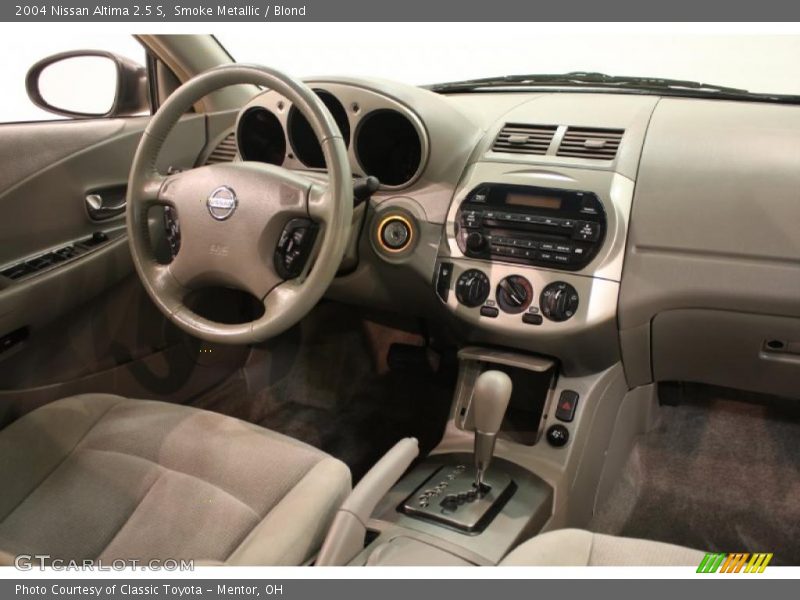 Smoke Metallic / Blond 2004 Nissan Altima 2.5 S
