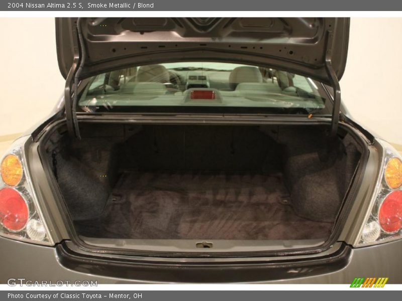 Smoke Metallic / Blond 2004 Nissan Altima 2.5 S
