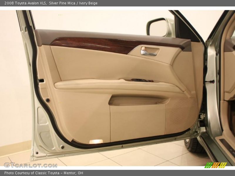 Silver Pine Mica / Ivory Beige 2008 Toyota Avalon XLS
