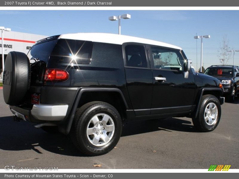  2007 FJ Cruiser 4WD Black Diamond