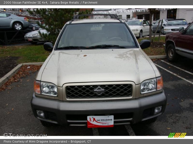 Sahara Beige Metallic / Parchment 2000 Nissan Pathfinder SE 4x4