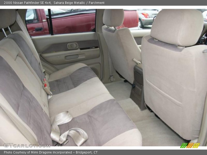  2000 Pathfinder SE 4x4 Parchment Interior