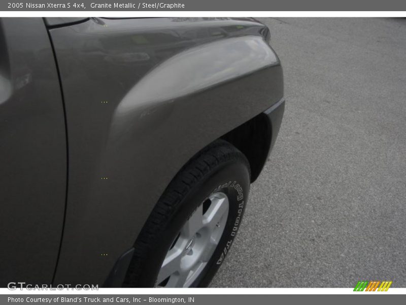 Granite Metallic / Steel/Graphite 2005 Nissan Xterra S 4x4