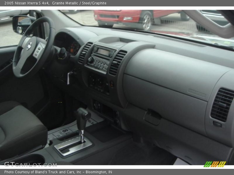 Granite Metallic / Steel/Graphite 2005 Nissan Xterra S 4x4