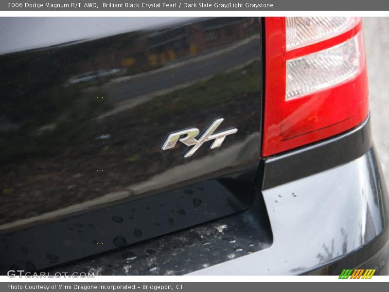  2006 Magnum R/T AWD Logo