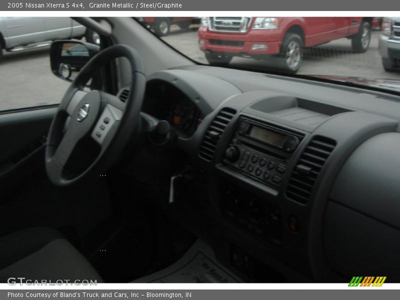 Granite Metallic / Steel/Graphite 2005 Nissan Xterra S 4x4