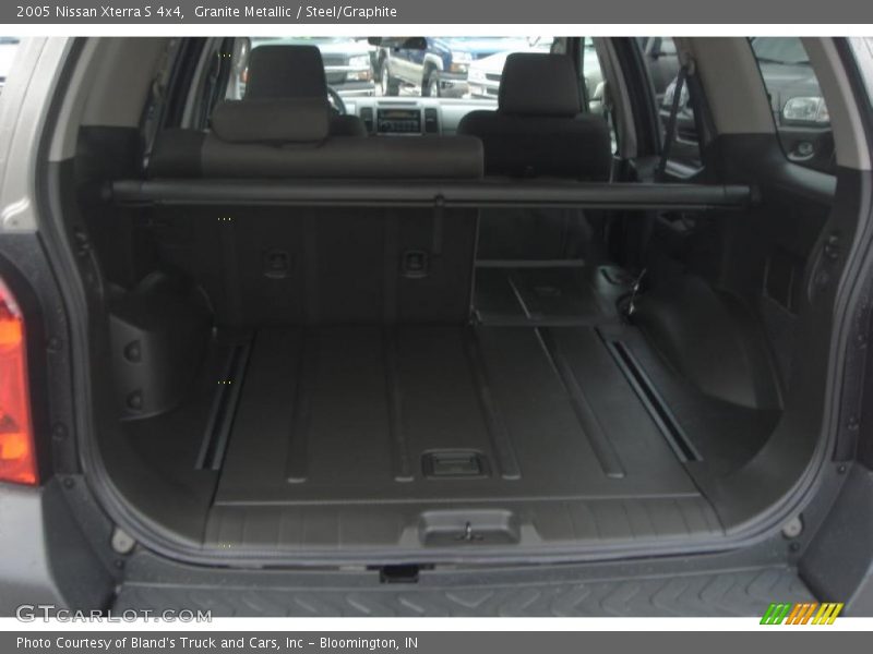 Granite Metallic / Steel/Graphite 2005 Nissan Xterra S 4x4