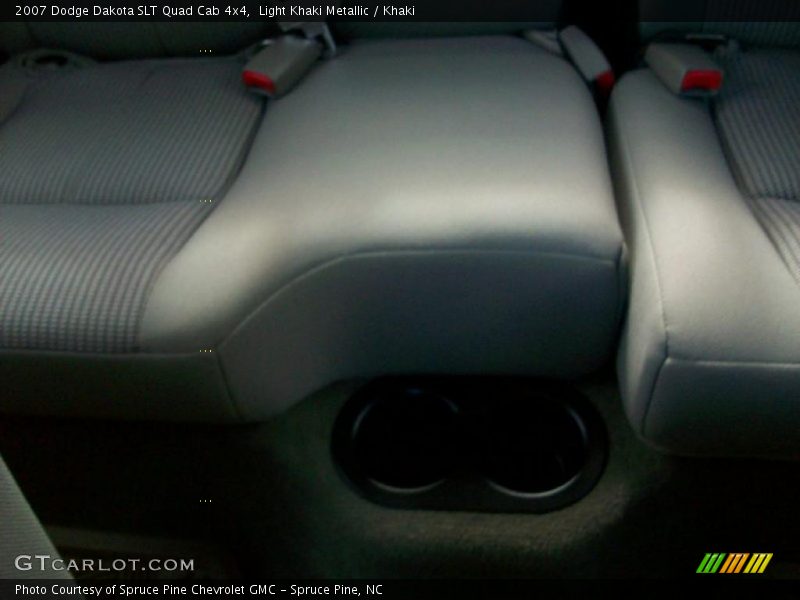 Light Khaki Metallic / Khaki 2007 Dodge Dakota SLT Quad Cab 4x4