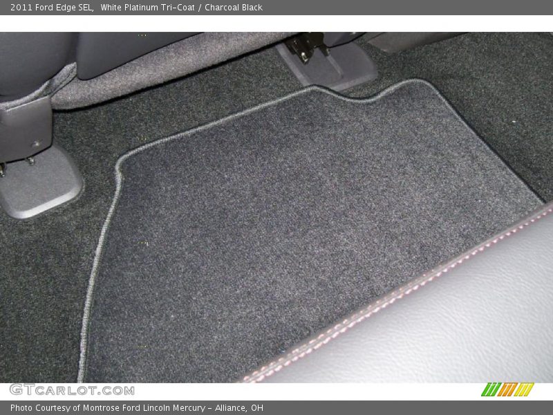 White Platinum Tri-Coat / Charcoal Black 2011 Ford Edge SEL