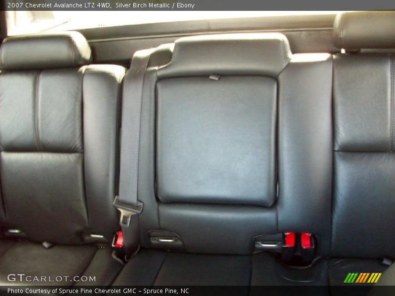 Silver Birch Metallic / Ebony 2007 Chevrolet Avalanche LTZ 4WD