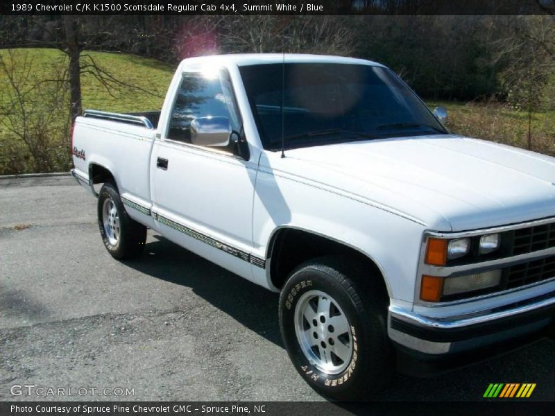 Summit White / Blue 1989 Chevrolet C/K K1500 Scottsdale Regular Cab 4x4