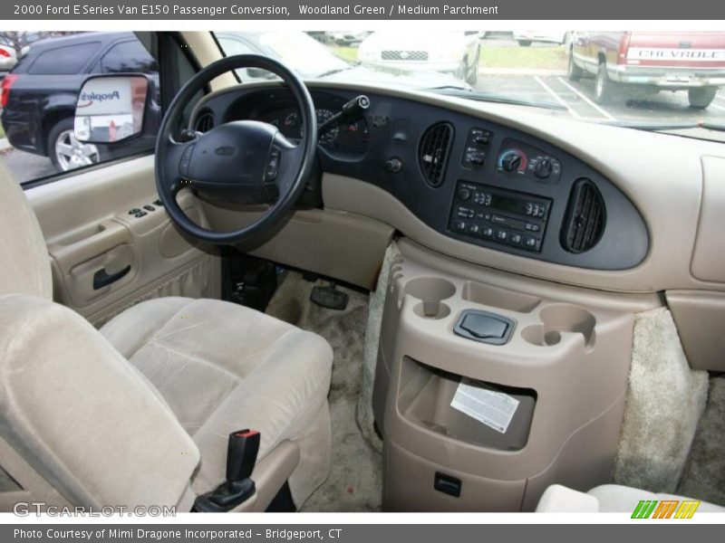 Woodland Green / Medium Parchment 2000 Ford E Series Van E150 Passenger Conversion