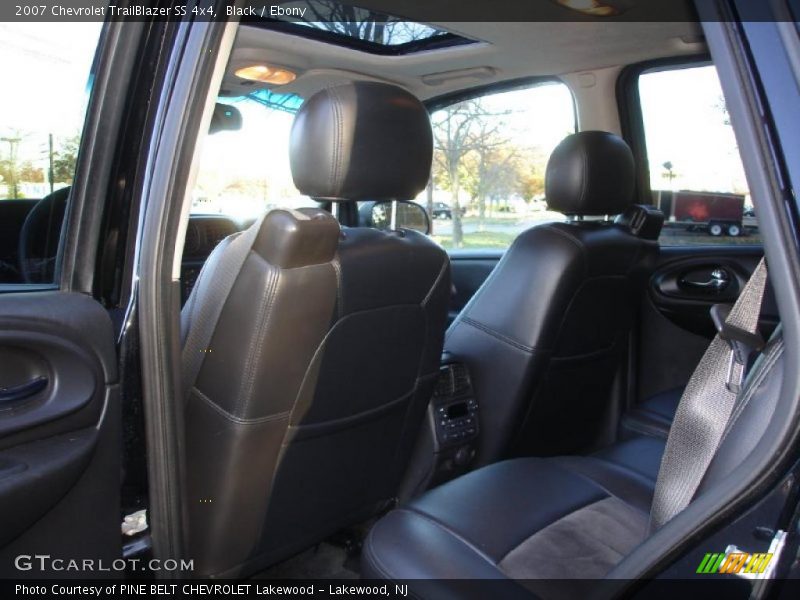  2007 TrailBlazer SS 4x4 Ebony Interior