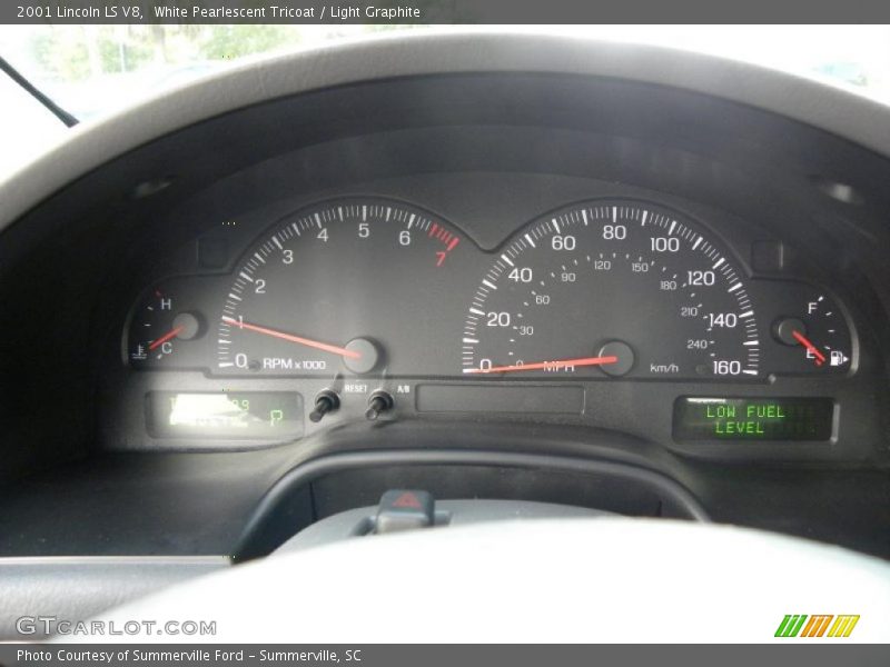 White Pearlescent Tricoat / Light Graphite 2001 Lincoln LS V8
