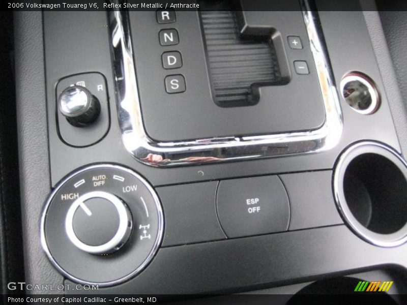 Reflex Silver Metallic / Anthracite 2006 Volkswagen Touareg V6