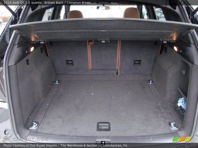  2010 Q5 3.2 quattro Trunk