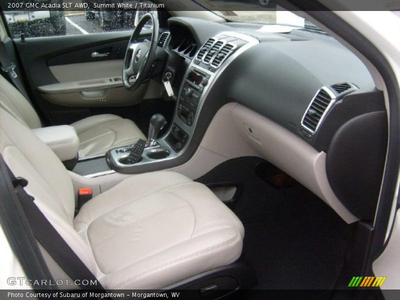 Dashboard of 2007 Acadia SLT AWD