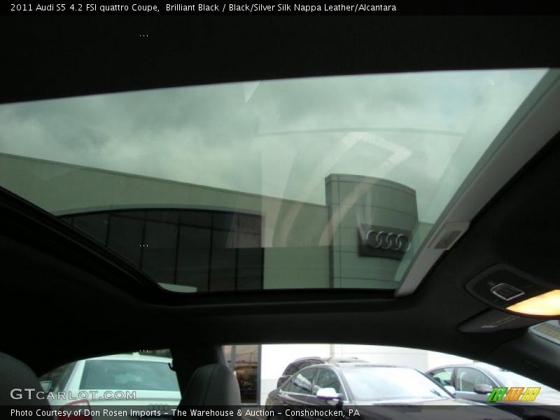 Sunroof of 2011 S5 4.2 FSI quattro Coupe