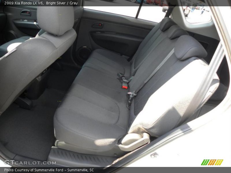 Bright Silver / Gray 2009 Kia Rondo LX V6