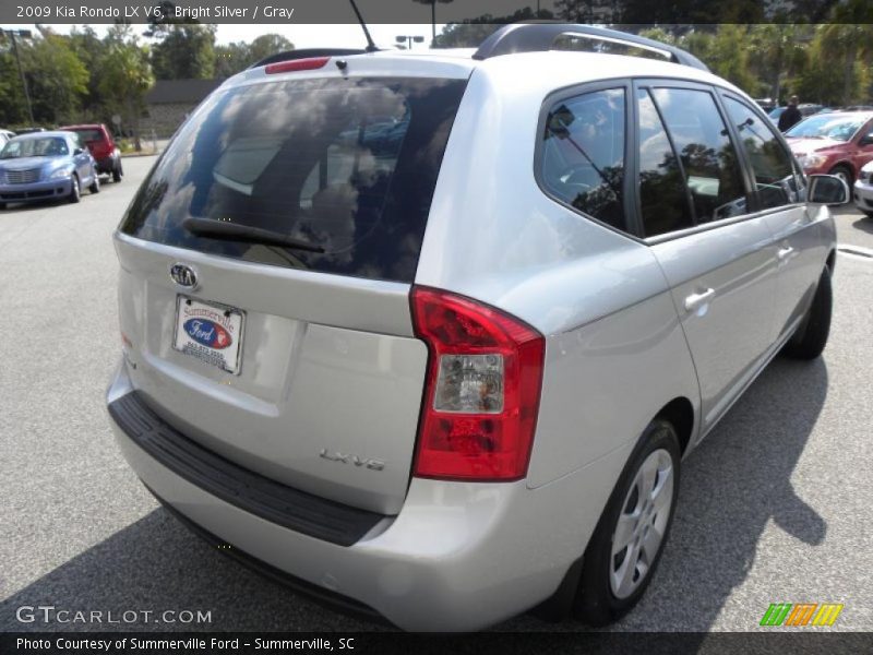 Bright Silver / Gray 2009 Kia Rondo LX V6