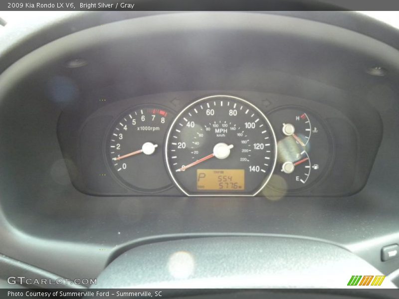 Bright Silver / Gray 2009 Kia Rondo LX V6