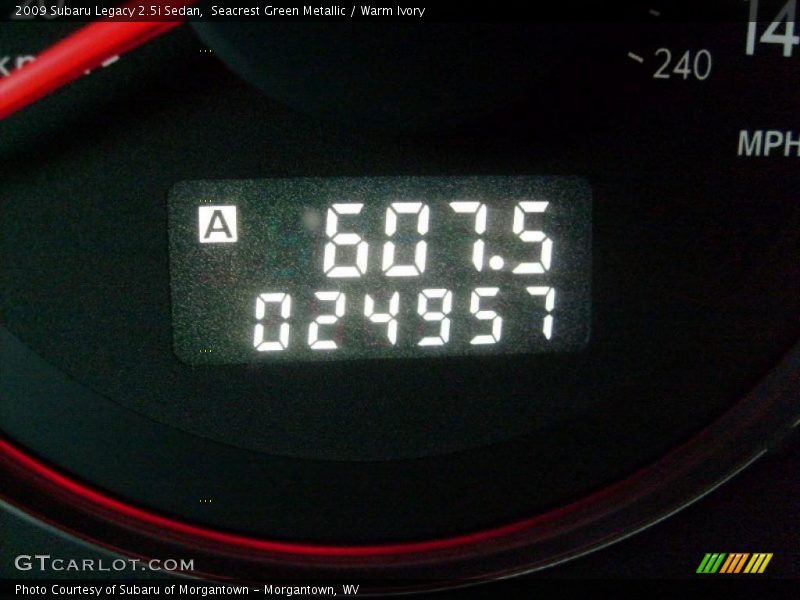 Seacrest Green Metallic / Warm Ivory 2009 Subaru Legacy 2.5i Sedan