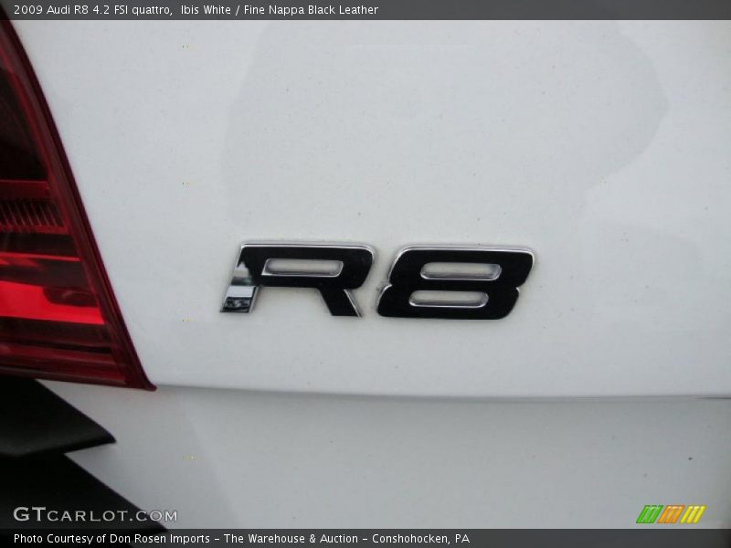  2009 R8 4.2 FSI quattro Logo