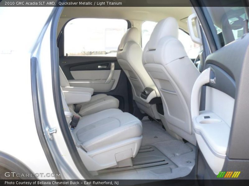 Quicksilver Metallic / Light Titanium 2010 GMC Acadia SLT AWD